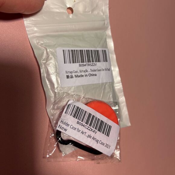 NEW 4 Apple AirTags Cases Orange,  Clear and Super Hero NEW - Picture 6 of 8